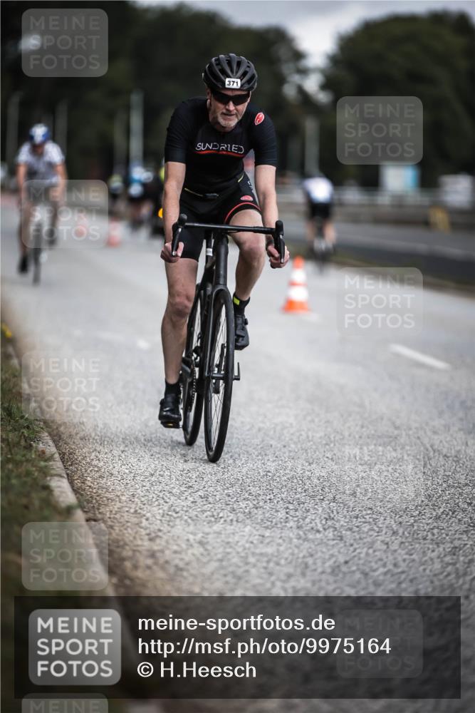 16.08.2026 - KN Förde Triathlon 2026 H.Heesch http://msf.ph/oto/9975164 16.08.2026 11:09:44 Radfahren 306, 364, 371 meine-sportfotos.de