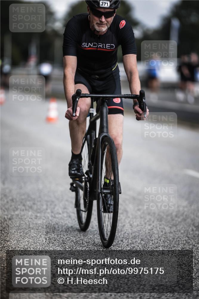 16.08.2026 - KN Förde Triathlon 2026 H.Heesch http://msf.ph/oto/9975175 16.08.2026 11:09:45 Radfahren 306, 364, 371 meine-sportfotos.de