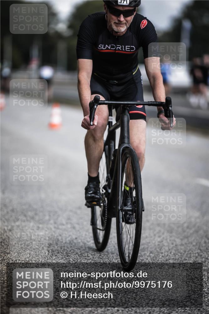 16.08.2026 - KN Förde Triathlon 2026 H.Heesch http://msf.ph/oto/9975176 16.08.2026 11:09:45 Radfahren 306, 364, 371 meine-sportfotos.de