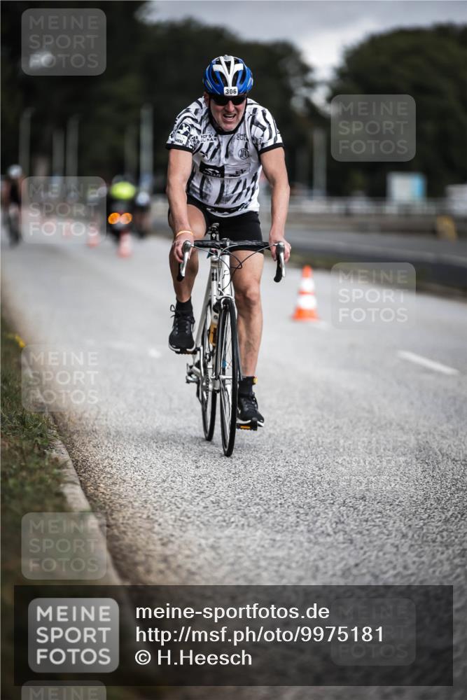 16.08.2026 - KN Förde Triathlon 2026 H.Heesch http://msf.ph/oto/9975181 16.08.2026 11:09:47 Radfahren 306, 312, 364, 371, 388, 392 meine-sportfotos.de