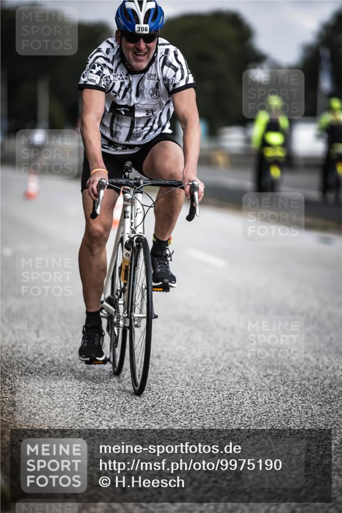 16.08.2026 - KN Förde Triathlon 2026 H.Heesch http://msf.ph/oto/9975190 16.08.2026 11:09:48 Radfahren 306, 312, 364, 371, 388, 392 meine-sportfotos.de