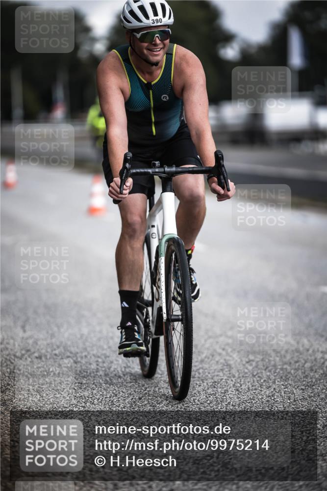 16.08.2026 - KN Förde Triathlon 2026 H.Heesch http://msf.ph/oto/9975214 16.08.2026 11:09:55 Radfahren 312, 315, 348, 390, 392 meine-sportfotos.de