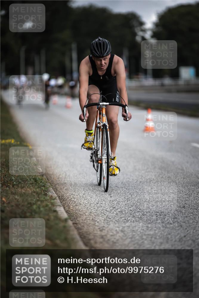 16.08.2026 - KN Förde Triathlon 2026 H.Heesch http://msf.ph/oto/9975276 16.08.2026 11:10:28 Radfahren 301, 310, 313, 323, 383 meine-sportfotos.de