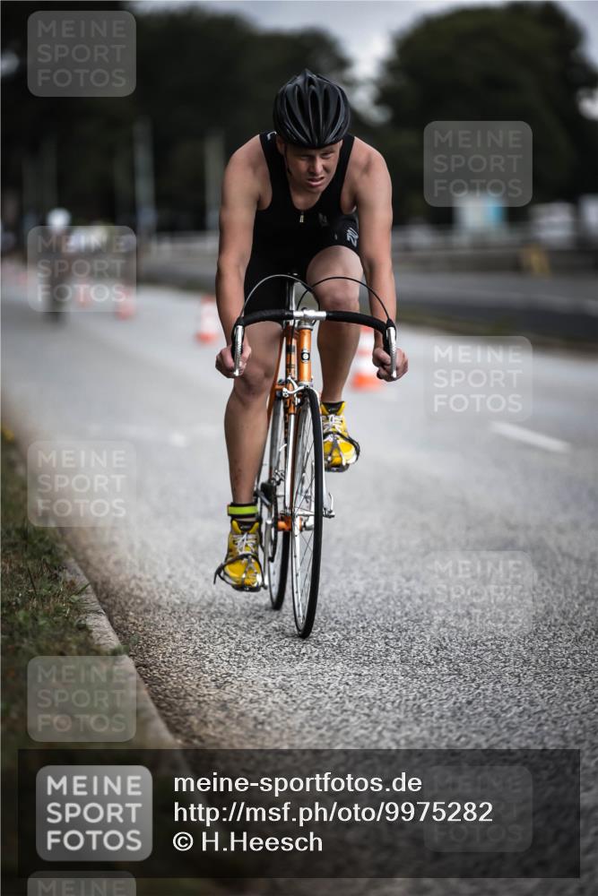 16.08.2026 - KN Förde Triathlon 2026 H.Heesch http://msf.ph/oto/9975282 16.08.2026 11:10:28 Radfahren 301, 310, 313, 323, 383 meine-sportfotos.de