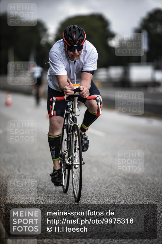 16.08.2026 - KN Förde Triathlon 2026 H.Heesch http://msf.ph/oto/9975316 16.08.2026 11:10:35 Radfahren 313, 375, 383, 391 meine-sportfotos.de