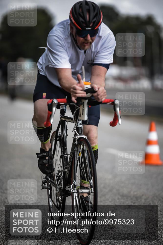 16.08.2026 - KN Förde Triathlon 2026 H.Heesch http://msf.ph/oto/9975323 16.08.2026 11:10:35 Radfahren 313, 375, 383, 391 meine-sportfotos.de
