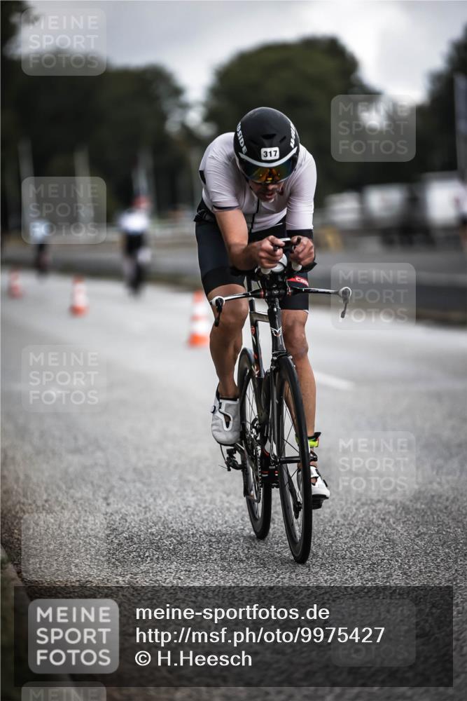 16.08.2026 - KN Förde Triathlon 2026 H.Heesch http://msf.ph/oto/9975427 16.08.2026 11:11:21 Radfahren 317, 386, 409, 430 meine-sportfotos.de