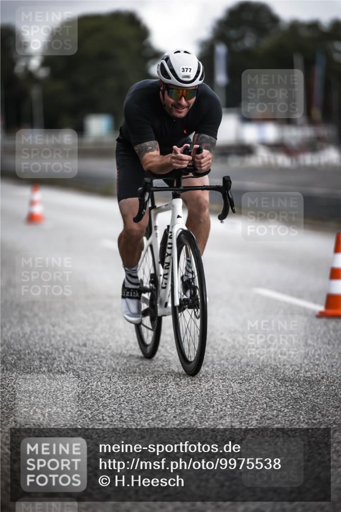 16.08.2026 - KN Förde Triathlon 2026 H.Heesch http://msf.ph/oto/9975538 16.08.2026 11:11:55 Radfahren 305, 337, 370, 373, 377, 397, 398 meine-sportfotos.de