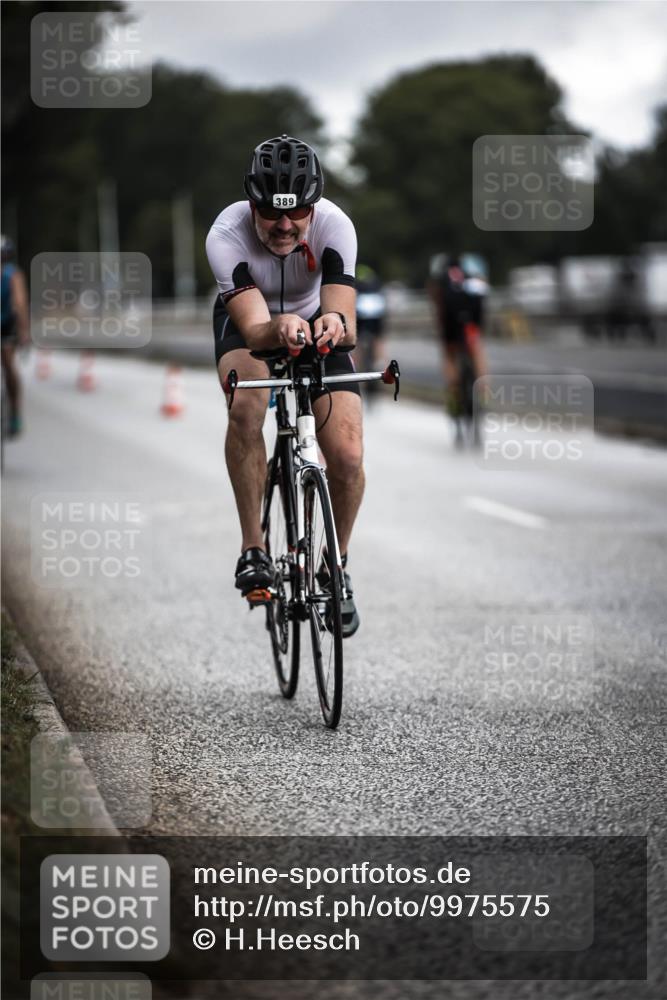 16.08.2026 - KN Förde Triathlon 2026 H.Heesch http://msf.ph/oto/9975575 16.08.2026 11:12:01 Radfahren 357, 369, 370, 389, 393, 397 meine-sportfotos.de