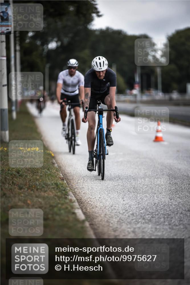 16.08.2026 - KN Förde Triathlon 2026 H.Heesch http://msf.ph/oto/9975627 16.08.2026 11:12:20 Radfahren 315, 388, 400, 408 meine-sportfotos.de
