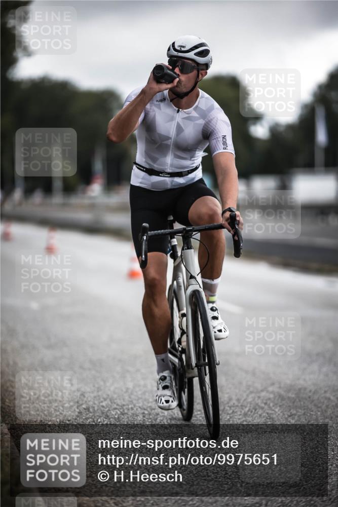 16.08.2026 - KN Förde Triathlon 2026 H.Heesch http://msf.ph/oto/9975651 16.08.2026 11:12:22 Radfahren 315, 388, 400, 408 meine-sportfotos.de