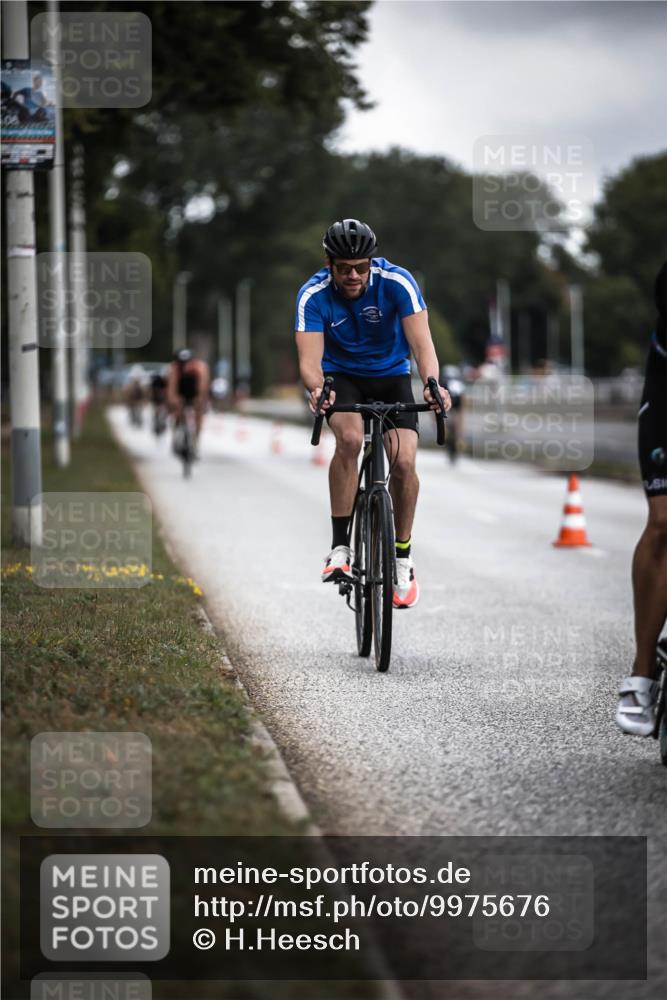 16.08.2026 - KN Förde Triathlon 2026 H.Heesch http://msf.ph/oto/9975676 16.08.2026 11:12:31 Radfahren 310, 364, 374, 392 meine-sportfotos.de