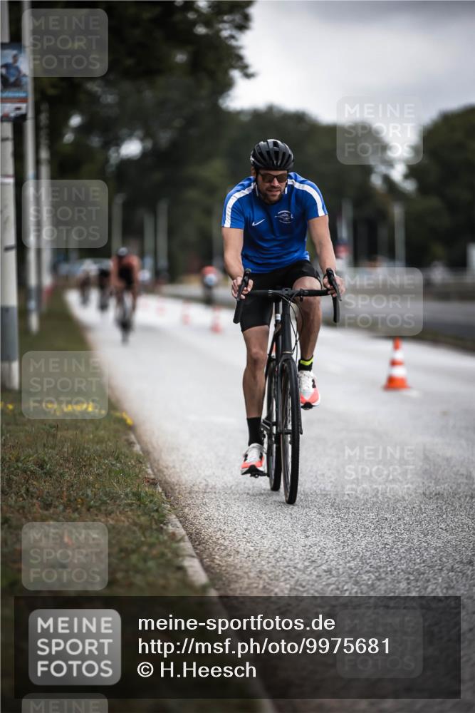 16.08.2026 - KN Förde Triathlon 2026 H.Heesch http://msf.ph/oto/9975681 16.08.2026 11:12:31 Radfahren 310, 364, 374, 392 meine-sportfotos.de