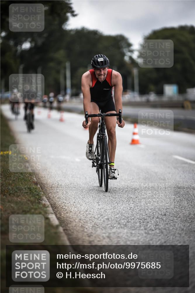 16.08.2026 - KN Förde Triathlon 2026 H.Heesch http://msf.ph/oto/9975685 16.08.2026 11:12:36 Radfahren 323, 325, 374, 407, 412 meine-sportfotos.de