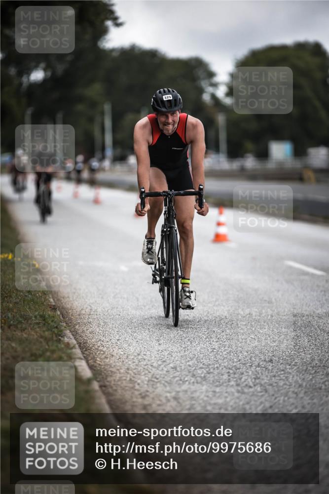 16.08.2026 - KN Förde Triathlon 2026 H.Heesch http://msf.ph/oto/9975686 16.08.2026 11:12:36 Radfahren 323, 325, 374, 407, 412 meine-sportfotos.de