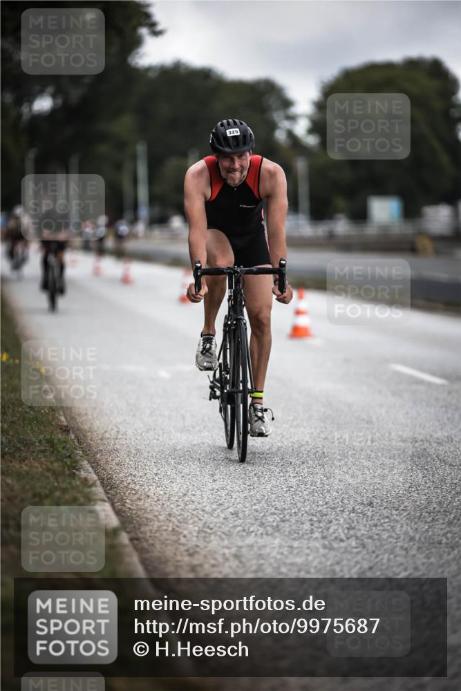 16.08.2026 - KN Förde Triathlon 2026 H.Heesch http://msf.ph/oto/9975687 16.08.2026 11:12:36 Radfahren 323, 325, 374, 407, 412 meine-sportfotos.de