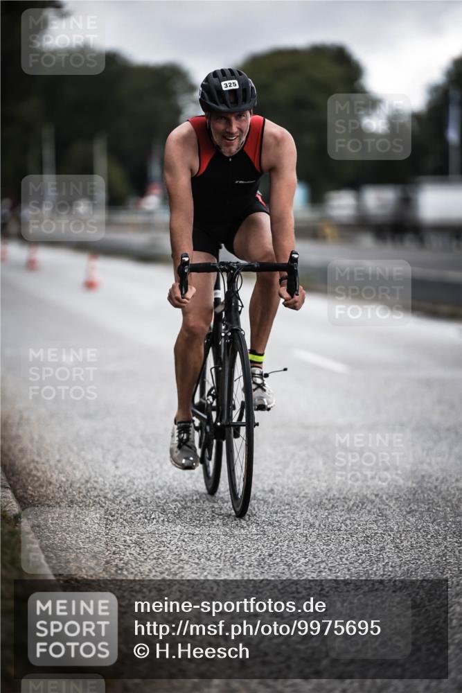 16.08.2026 - KN Förde Triathlon 2026 H.Heesch http://msf.ph/oto/9975695 16.08.2026 11:12:36 Radfahren 323, 325, 374, 407, 412 meine-sportfotos.de