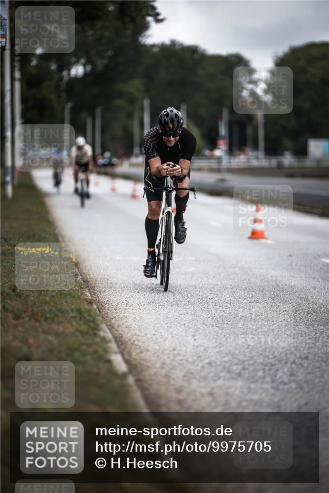 16.08.2026 - KN Förde Triathlon 2026 H.Heesch http://msf.ph/oto/9975705 16.08.2026 11:12:38 Radfahren 323, 325, 374, 407, 412 meine-sportfotos.de