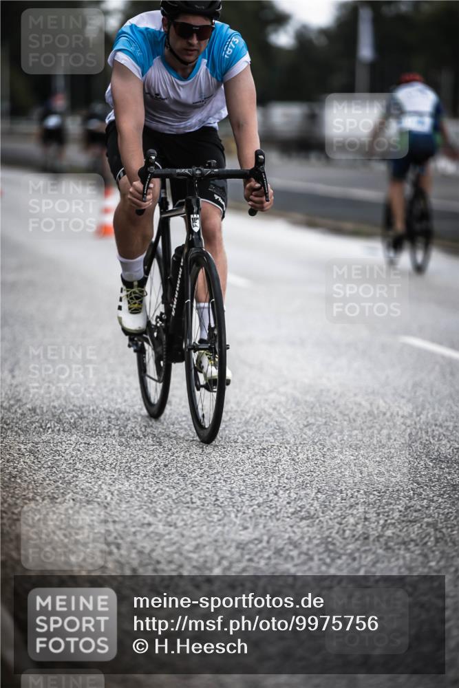 16.08.2026 - KN Förde Triathlon 2026 H.Heesch http://msf.ph/oto/9975756 16.08.2026 11:12:47 Radfahren 395, 410 meine-sportfotos.de
