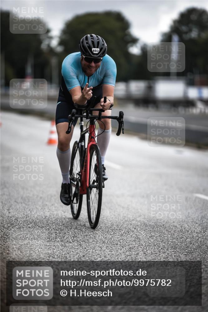 16.08.2026 - KN Förde Triathlon 2026 H.Heesch http://msf.ph/oto/9975782 16.08.2026 11:13:13 Radfahren 329, 379, 403, 422 meine-sportfotos.de