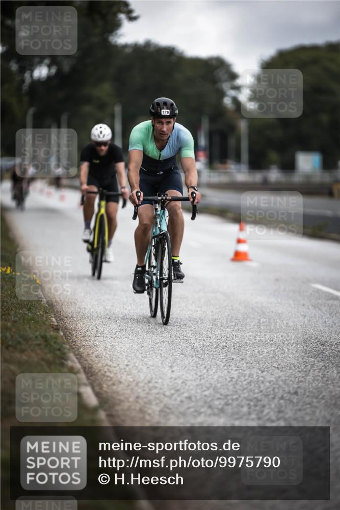 16.08.2026 - KN Förde Triathlon 2026 H.Heesch http://msf.ph/oto/9975790 16.08.2026 11:13:17 Radfahren 329, 379, 385, 422 meine-sportfotos.de
