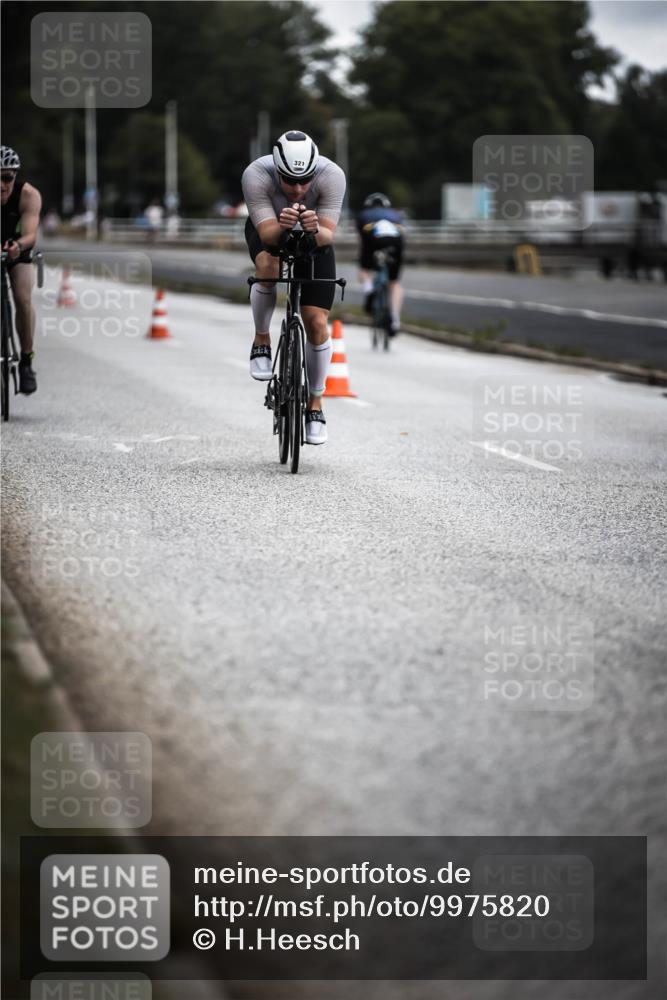 16.08.2026 - KN Förde Triathlon 2026 H.Heesch http://msf.ph/oto/9975820 16.08.2026 11:13:23 Radfahren 321, 363, 375, 385, 399 meine-sportfotos.de