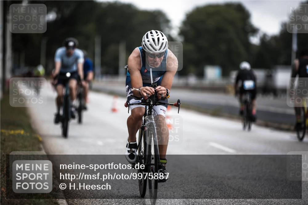 16.08.2026 - KN Förde Triathlon 2026 H.Heesch http://msf.ph/oto/9975887 16.08.2026 11:13:42 Radfahren 331, 360, 376, 386, 406, 430 meine-sportfotos.de