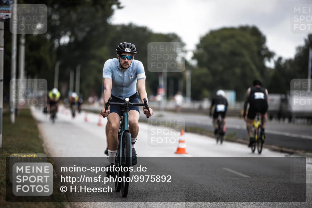 16.08.2026 - KN Förde Triathlon 2026 H.Heesch http://msf.ph/oto/9975892 16.08.2026 11:13:43 Radfahren 331, 360, 376, 386, 406, 430 meine-sportfotos.de