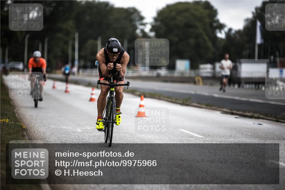 16.08.2026 - KN Förde Triathlon 2026 H.Heesch http://msf.ph/oto/9975966 16.08.2026 11:14:04 Radfahren 337, 373, 381, 401, 402, 409 meine-sportfotos.de