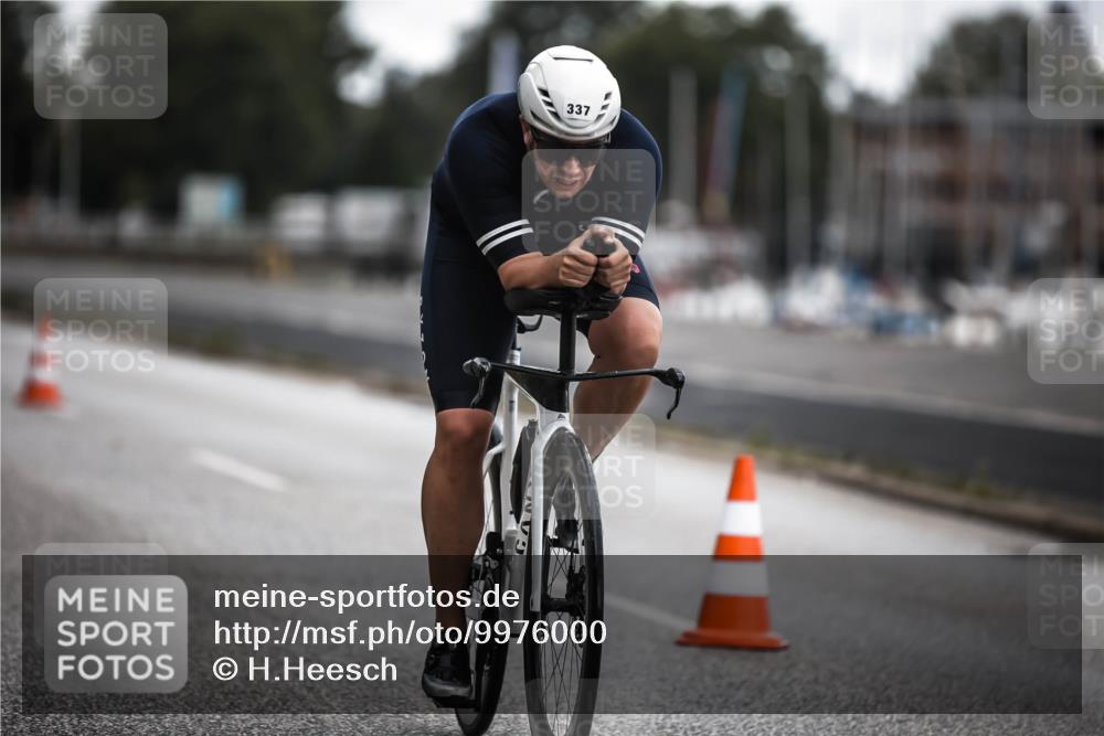 16.08.2026 - KN Förde Triathlon 2026 H.Heesch http://msf.ph/oto/9976000 16.08.2026 11:14:08 Radfahren 337, 401 meine-sportfotos.de