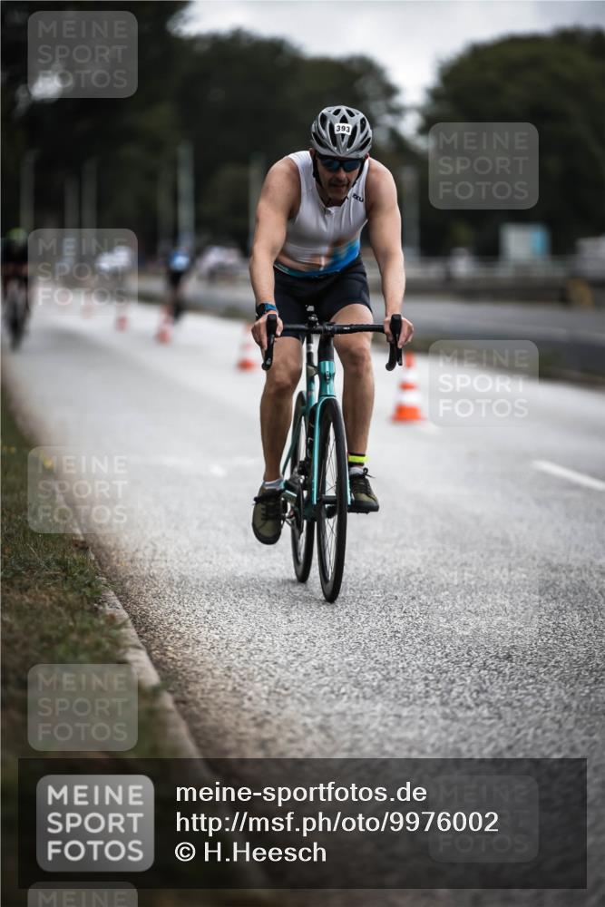 16.08.2026 - KN Förde Triathlon 2026 H.Heesch http://msf.ph/oto/9976002 16.08.2026 11:14:27 Radfahren 343, 393 meine-sportfotos.de