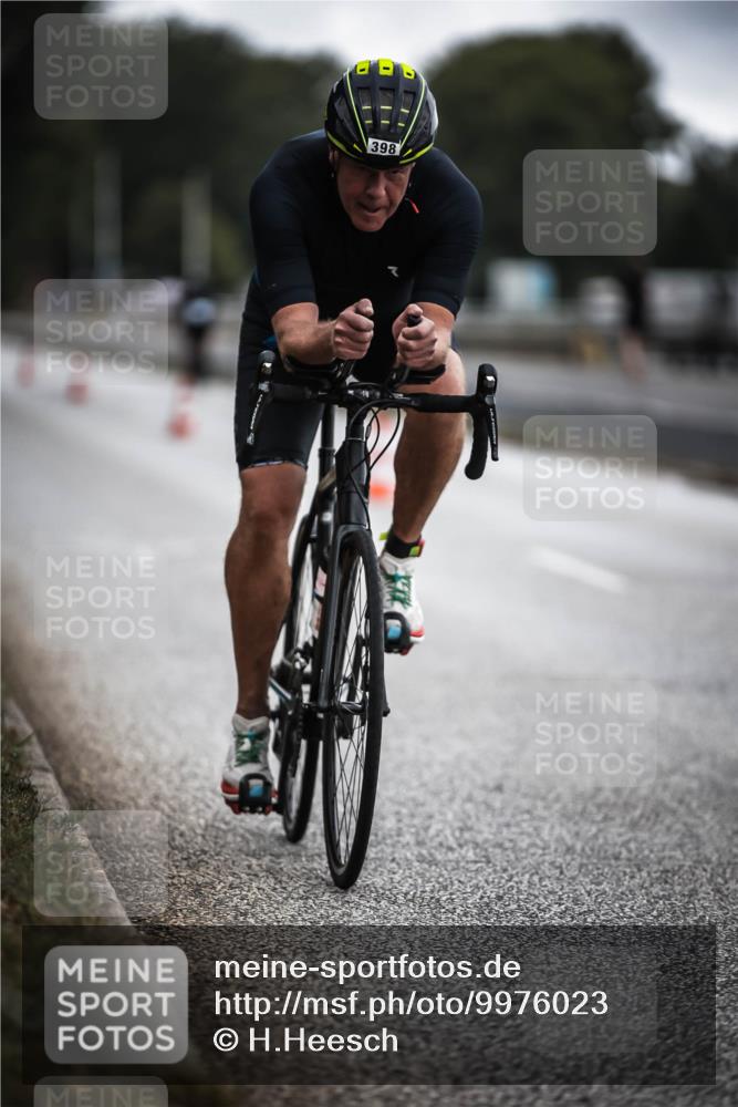 16.08.2026 - KN Förde Triathlon 2026 H.Heesch http://msf.ph/oto/9976023 16.08.2026 11:14:34 Radfahren 398, 432 meine-sportfotos.de