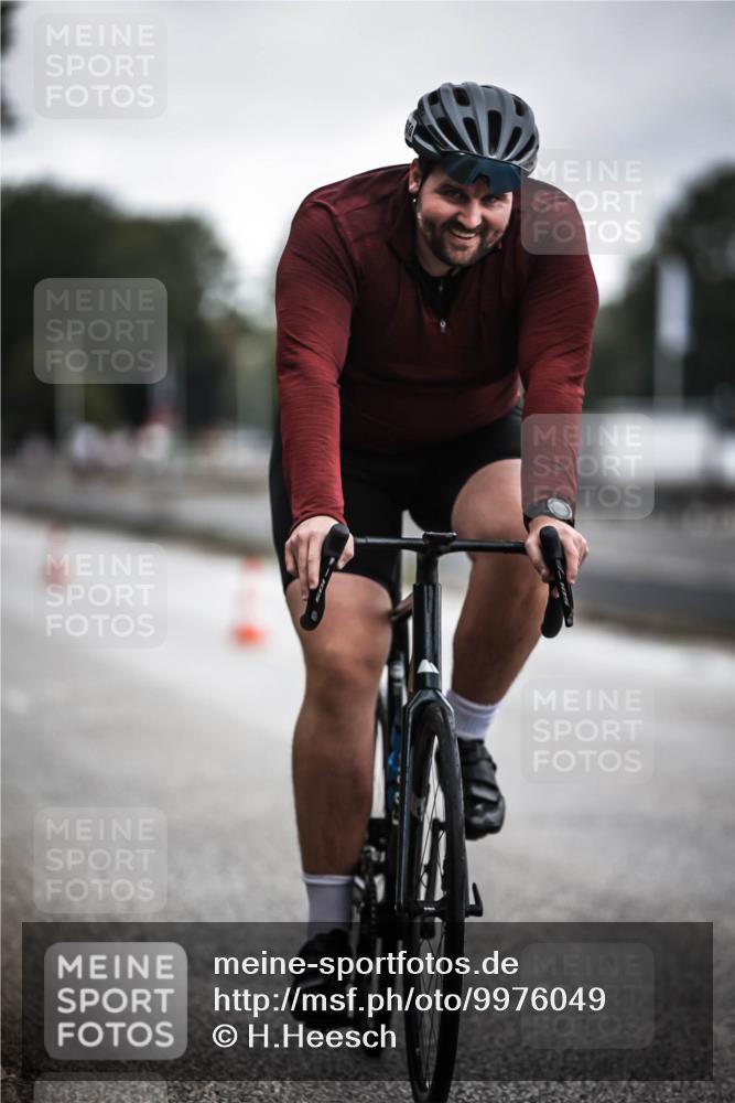 16.08.2026 - KN Förde Triathlon 2026 H.Heesch http://msf.ph/oto/9976049 16.08.2026 11:14:44 Radfahren 328, 350, 370, 396, 400 meine-sportfotos.de
