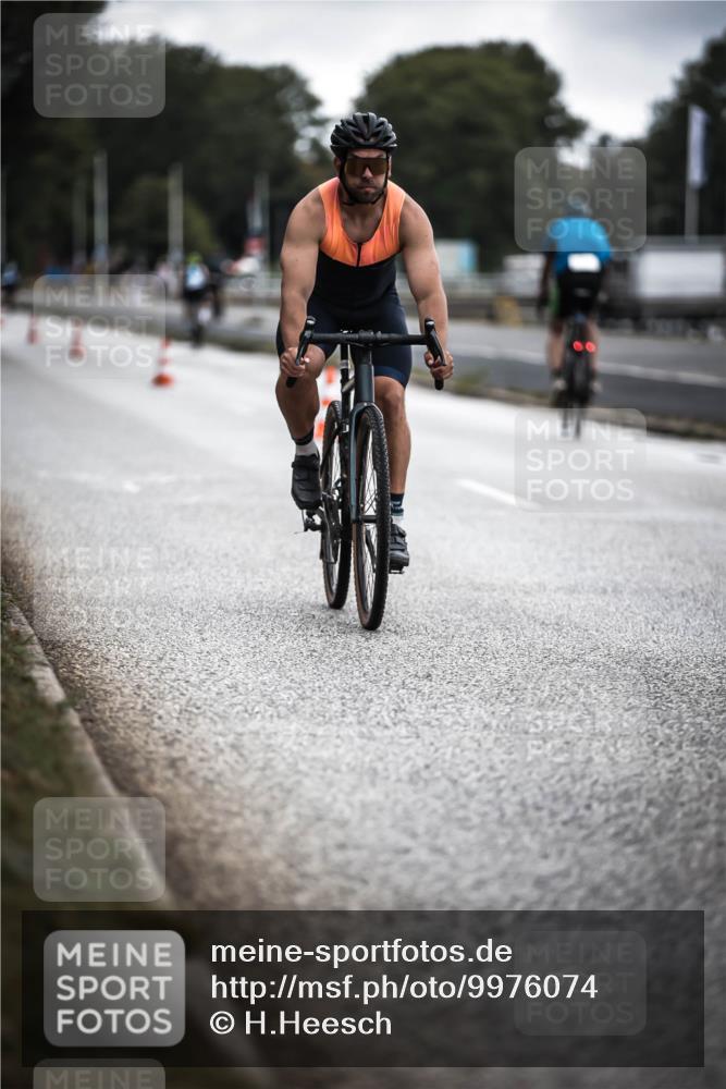 16.08.2026 - KN Förde Triathlon 2026 H.Heesch http://msf.ph/oto/9976074 16.08.2026 11:15:04 Radfahren 322, 334, 345, 358 meine-sportfotos.de