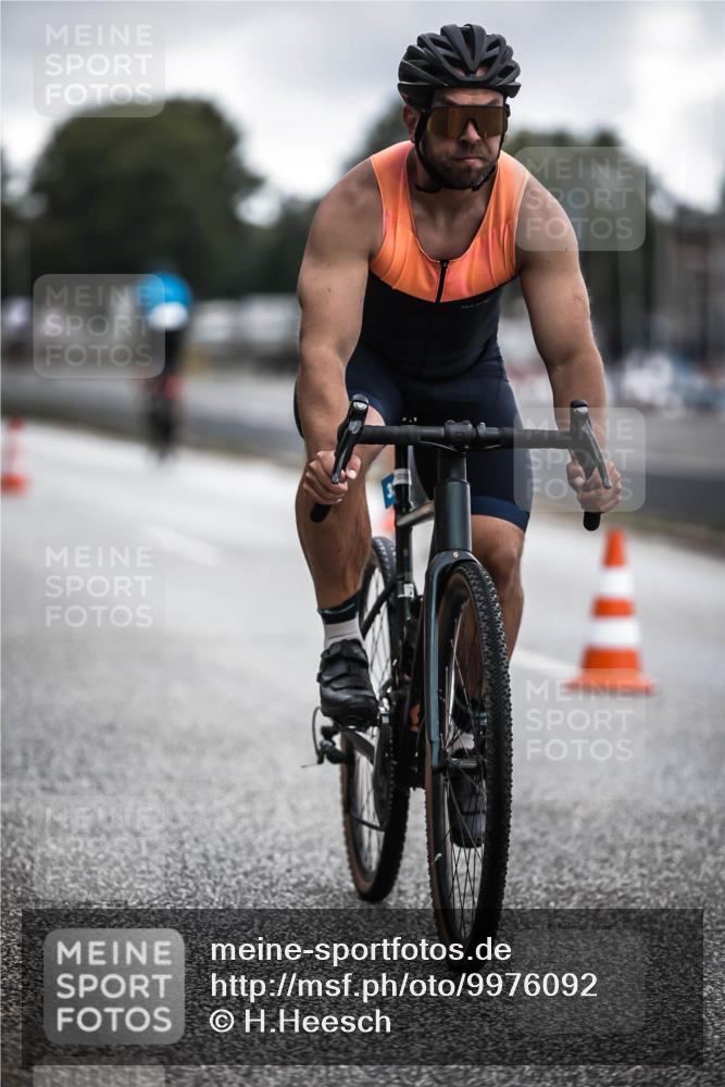 16.08.2026 - KN Förde Triathlon 2026 H.Heesch http://msf.ph/oto/9976092 16.08.2026 11:15:05 Radfahren 322, 334, 358 meine-sportfotos.de
