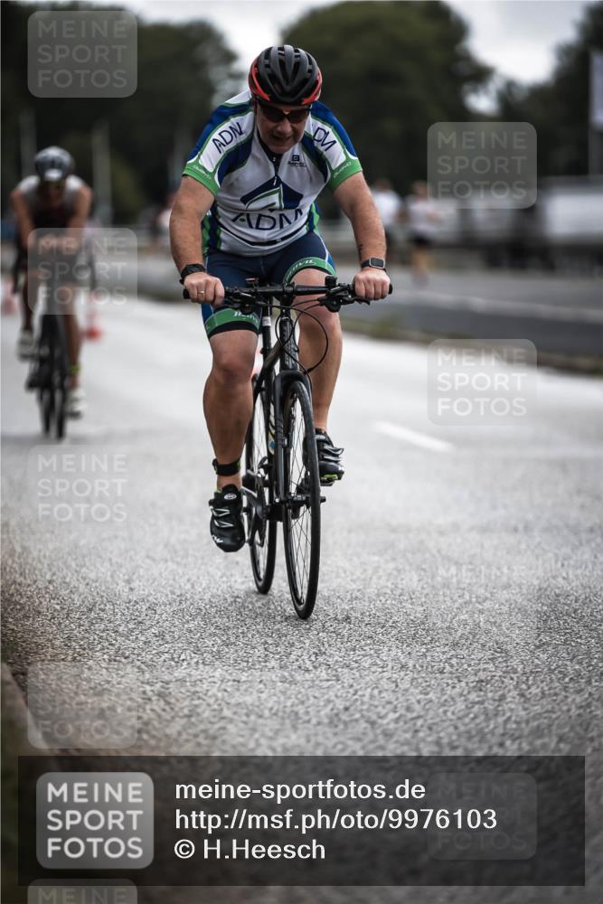16.08.2026 - KN Förde Triathlon 2026 H.Heesch http://msf.ph/oto/9976103 16.08.2026 11:15:17 Radfahren 341, 355, 359, 374, 378, 407, 804 meine-sportfotos.de