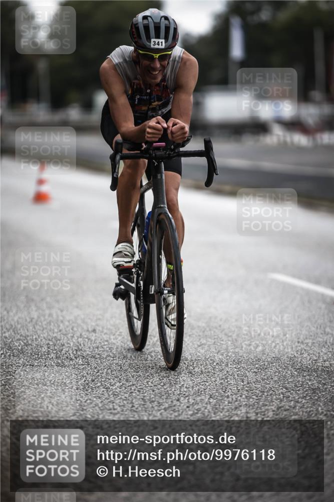 16.08.2026 - KN Förde Triathlon 2026 H.Heesch http://msf.ph/oto/9976118 16.08.2026 11:15:19 Radfahren 341, 355, 359, 367, 374, 378, 407, 804 meine-sportfotos.de