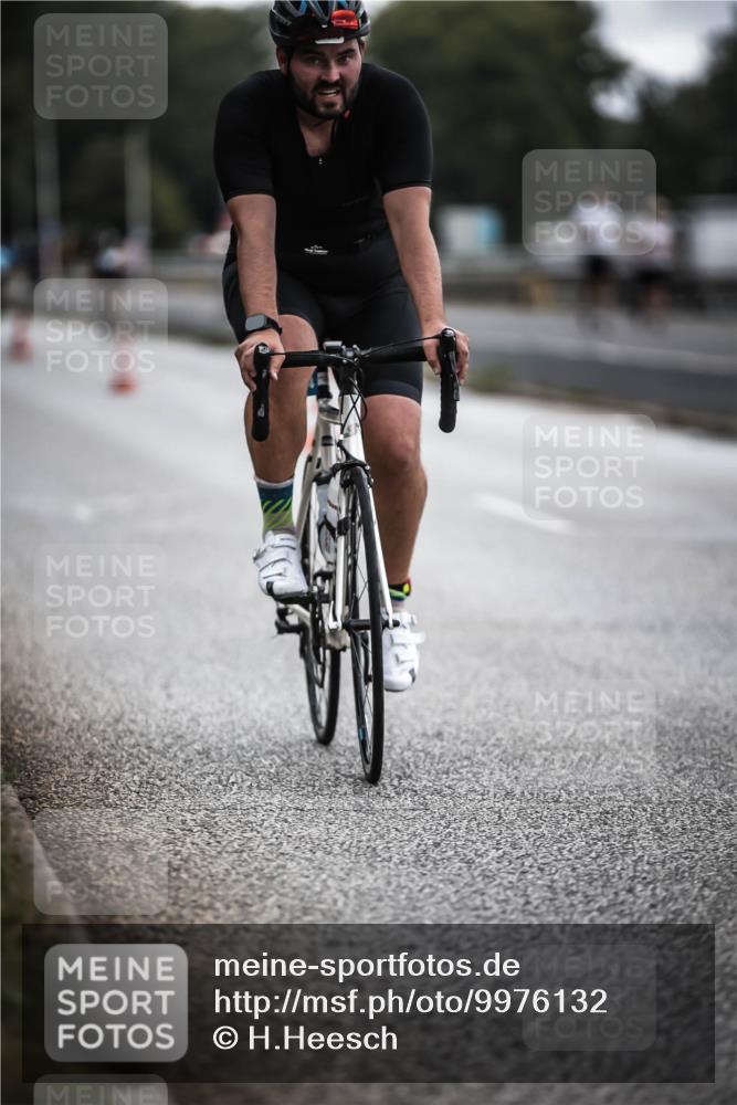 16.08.2026 - KN Förde Triathlon 2026 H.Heesch http://msf.ph/oto/9976132 16.08.2026 11:15:21 Radfahren 341, 355, 359, 367, 374, 378, 407, 802 meine-sportfotos.de