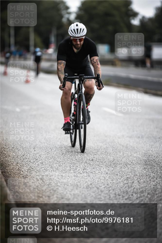 16.08.2026 - KN Förde Triathlon 2026 H.Heesch http://msf.ph/oto/9976181 16.08.2026 11:16:00 Radfahren 421 meine-sportfotos.de