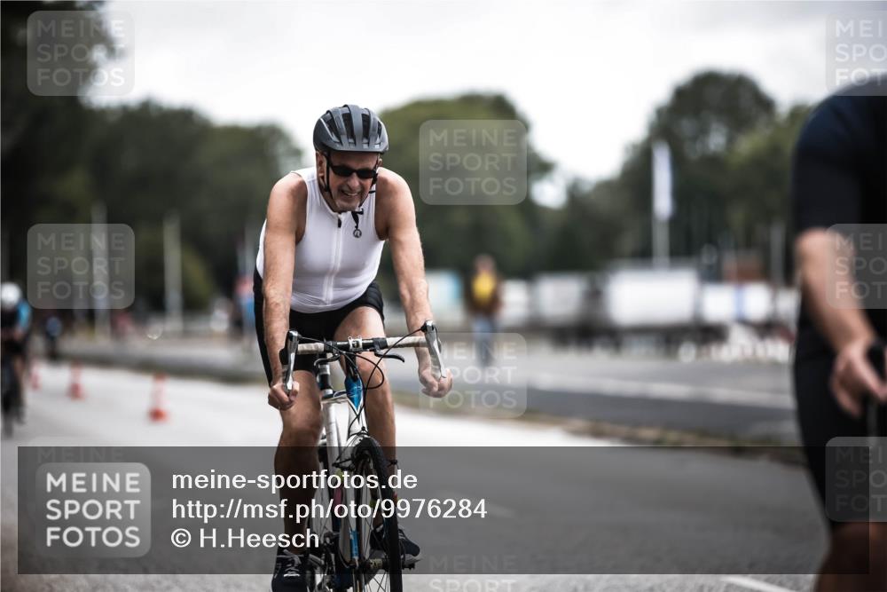 16.08.2026 - KN Förde Triathlon 2026 H.Heesch http://msf.ph/oto/9976284 16.08.2026 11:16:56 Radfahren 328, 346, 350, 402, 437 meine-sportfotos.de