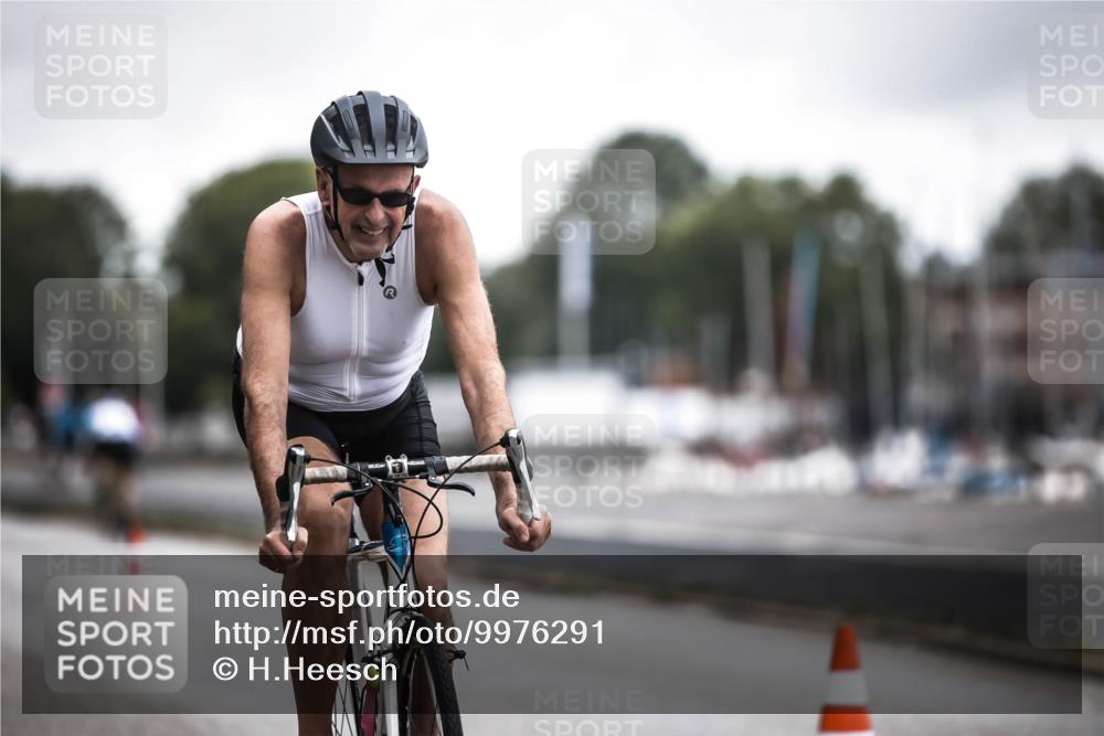 16.08.2026 - KN Förde Triathlon 2026 H.Heesch http://msf.ph/oto/9976291 16.08.2026 11:16:56 Radfahren 328, 346, 350, 402, 437 meine-sportfotos.de