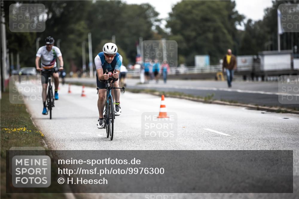 16.08.2026 - KN Förde Triathlon 2026 H.Heesch http://msf.ph/oto/9976300 16.08.2026 11:16:58 Radfahren 328, 346, 350, 381, 402, 437 meine-sportfotos.de