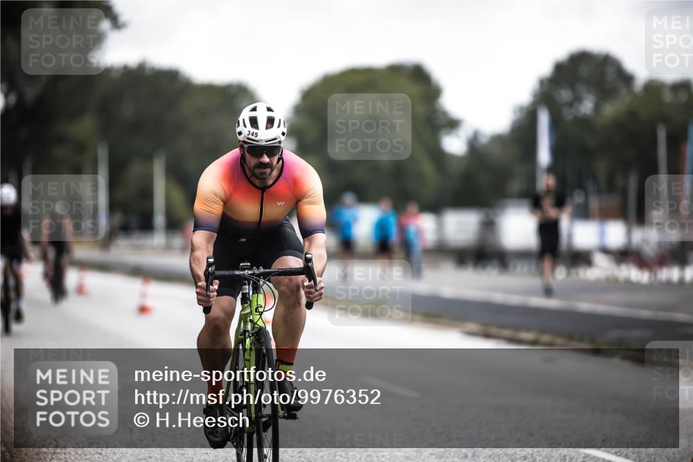 16.08.2026 - KN Förde Triathlon 2026 H.Heesch http://msf.ph/oto/9976352 16.08.2026 11:17:26 Radfahren 322, 345, 349, 371, 432, 804 meine-sportfotos.de