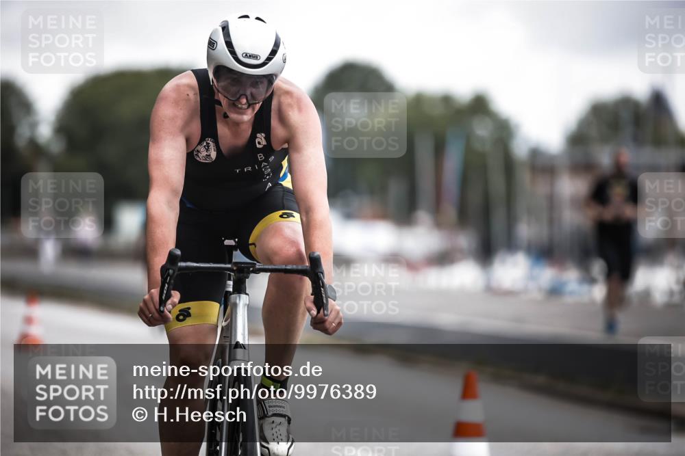 16.08.2026 - KN Förde Triathlon 2026 H.Heesch http://msf.ph/oto/9976389 16.08.2026 11:17:33 Radfahren 322, 358, 359, 382, 417, 432, 435, 804 meine-sportfotos.de