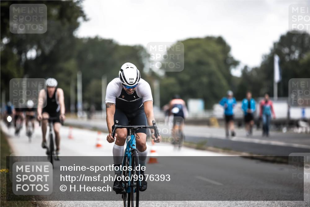 16.08.2026 - KN Förde Triathlon 2026 H.Heesch http://msf.ph/oto/9976393 16.08.2026 11:17:37 Radfahren 304, 308, 355, 359, 383, 390, 417 meine-sportfotos.de