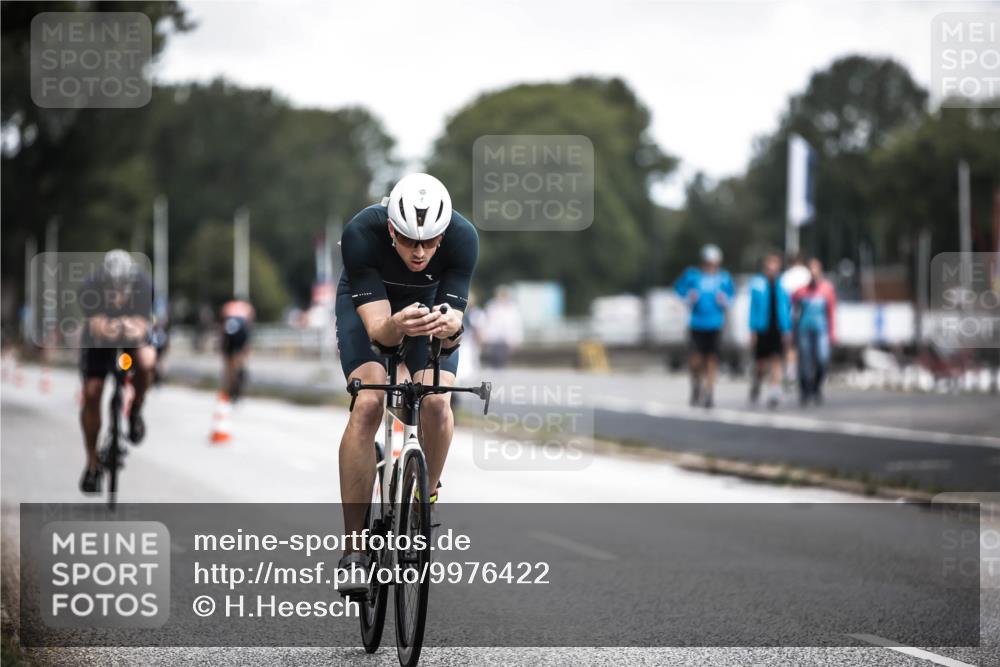16.08.2026 - KN Förde Triathlon 2026 H.Heesch http://msf.ph/oto/9976422 16.08.2026 11:17:41 Radfahren 304, 308, 318, 355, 383, 390 meine-sportfotos.de