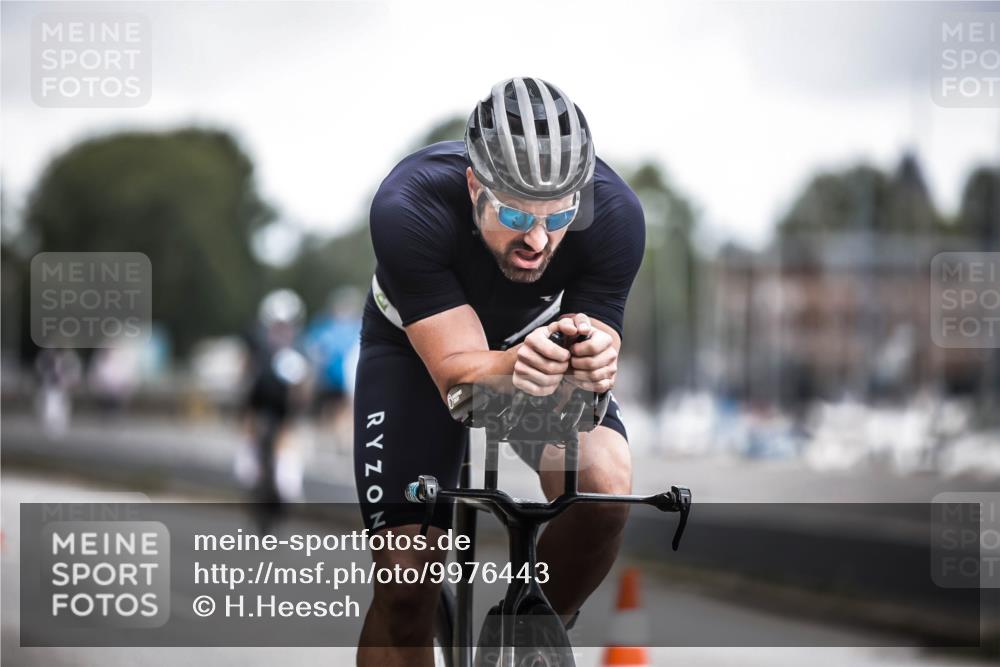 16.08.2026 - KN Förde Triathlon 2026 H.Heesch http://msf.ph/oto/9976443 16.08.2026 11:17:43 Radfahren 304, 308, 317, 318, 383, 390 meine-sportfotos.de