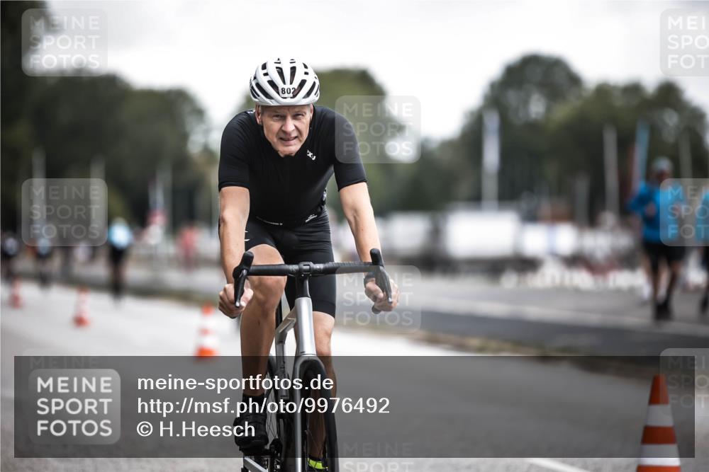 16.08.2026 - KN Förde Triathlon 2026 H.Heesch http://msf.ph/oto/9976492 16.08.2026 11:17:55 Radfahren 301, 311, 314, 330, 367, 378, 396, 802 meine-sportfotos.de