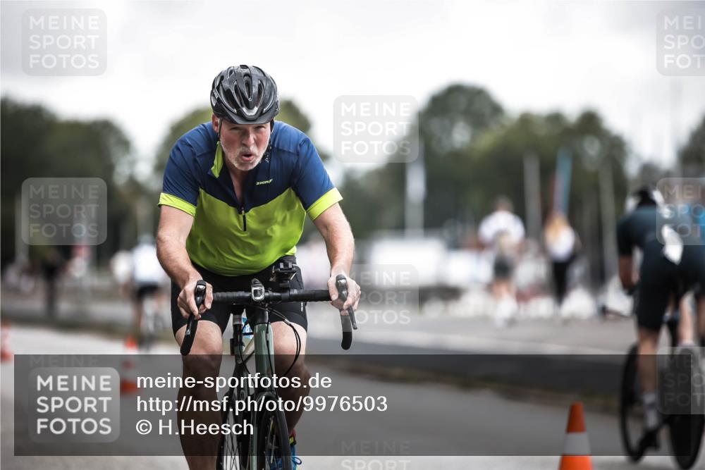 16.08.2026 - KN Förde Triathlon 2026 H.Heesch http://msf.ph/oto/9976503 16.08.2026 11:18:00 Radfahren 301, 311, 378 meine-sportfotos.de
