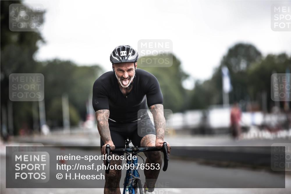 16.08.2026 - KN Förde Triathlon 2026 H.Heesch http://msf.ph/oto/9976553 16.08.2026 11:18:34 Radfahren 348, 414, 441 meine-sportfotos.de